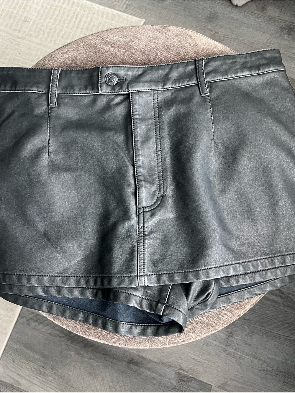We The Free Gallivanting Vegan Peekaboo Skort - Picture 4 of 4